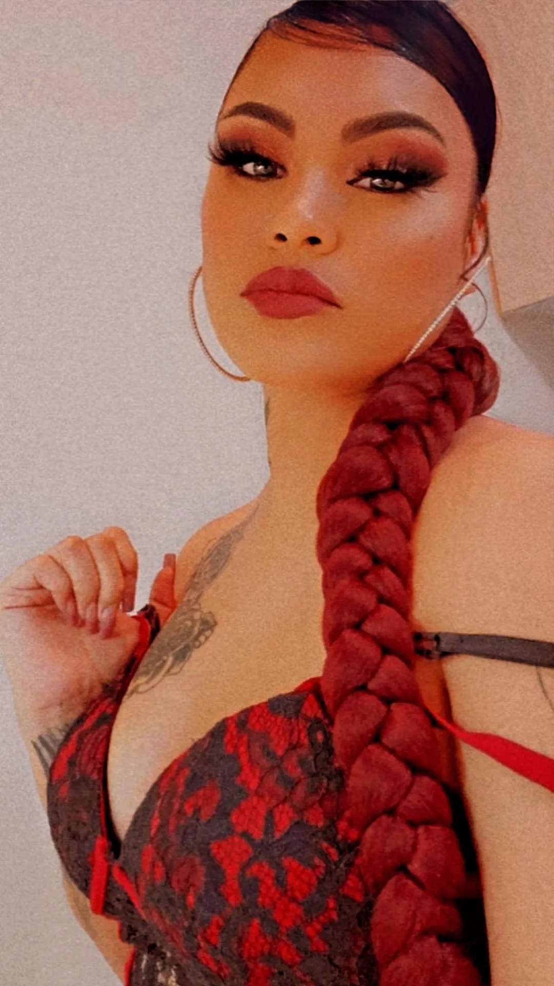 MzShellz Weekend Bounce single promotional photo